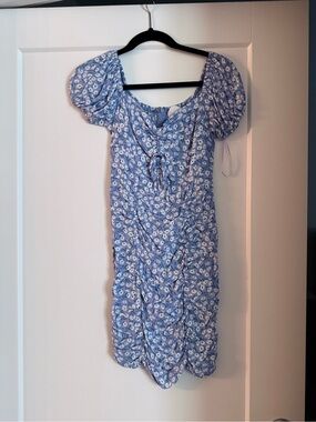 Skylar + Madison Blue Floral Puff Sleeve Midi Dress